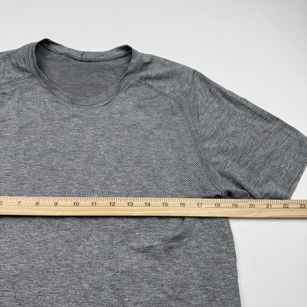 Lululemon Shirt Mens Medium Gray Live In Practice Athletic Tee Performance - Picture 4 of 7